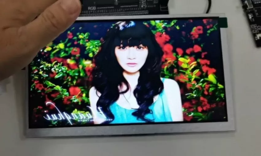 Sebab mengapa pelanggan dalam sektor perindustrian dan perubatan lebih cenderung memilih TN LCD?